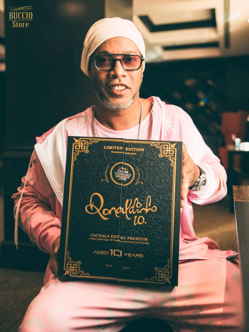 Cachaça Super Premium Ronaldinho Gaúcho, Dom Tápparo - 700ml - immagine 2